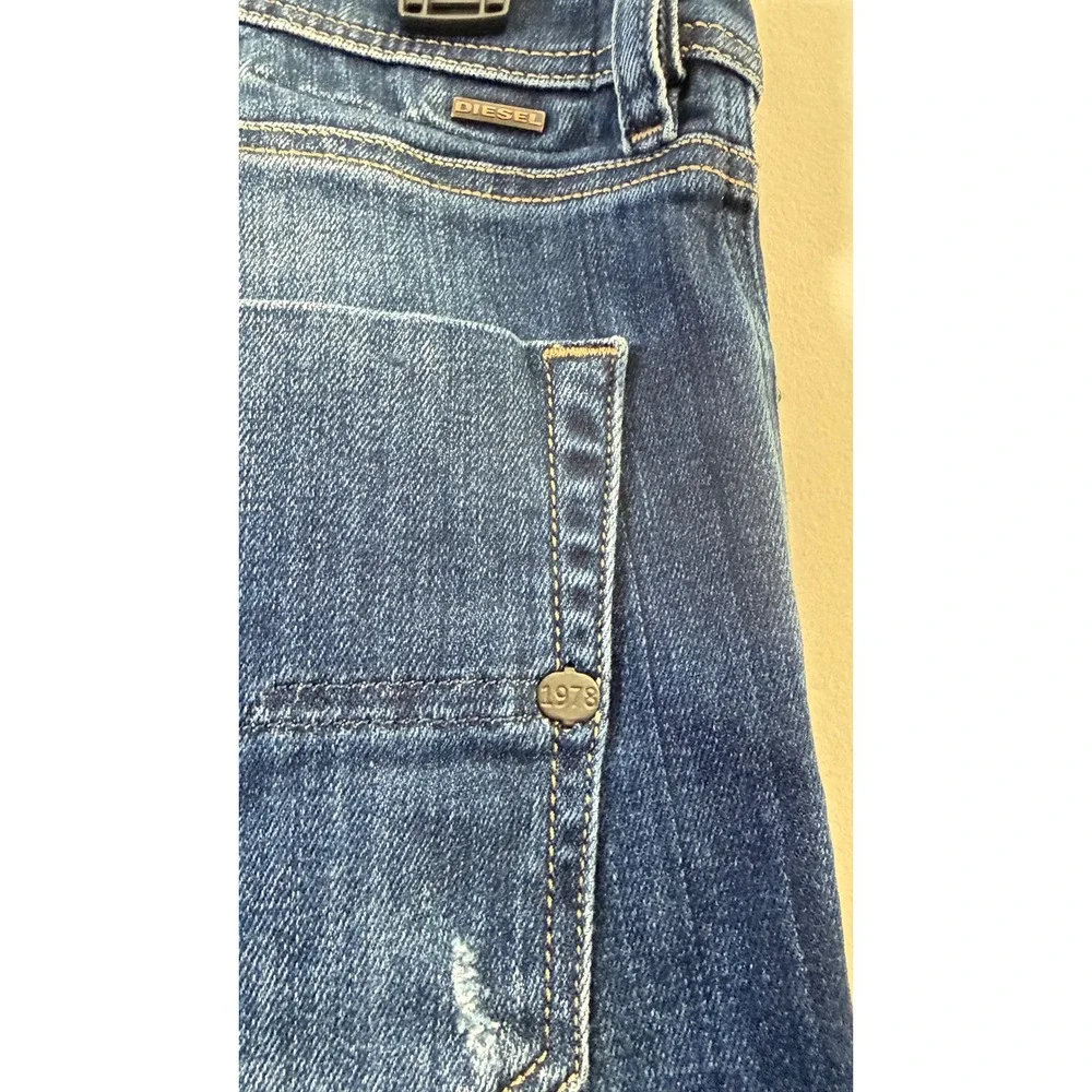 Diesel Tepphar Slim-Carrot Jeans Blue Distressed Stretch Button Fly Men's 31x32